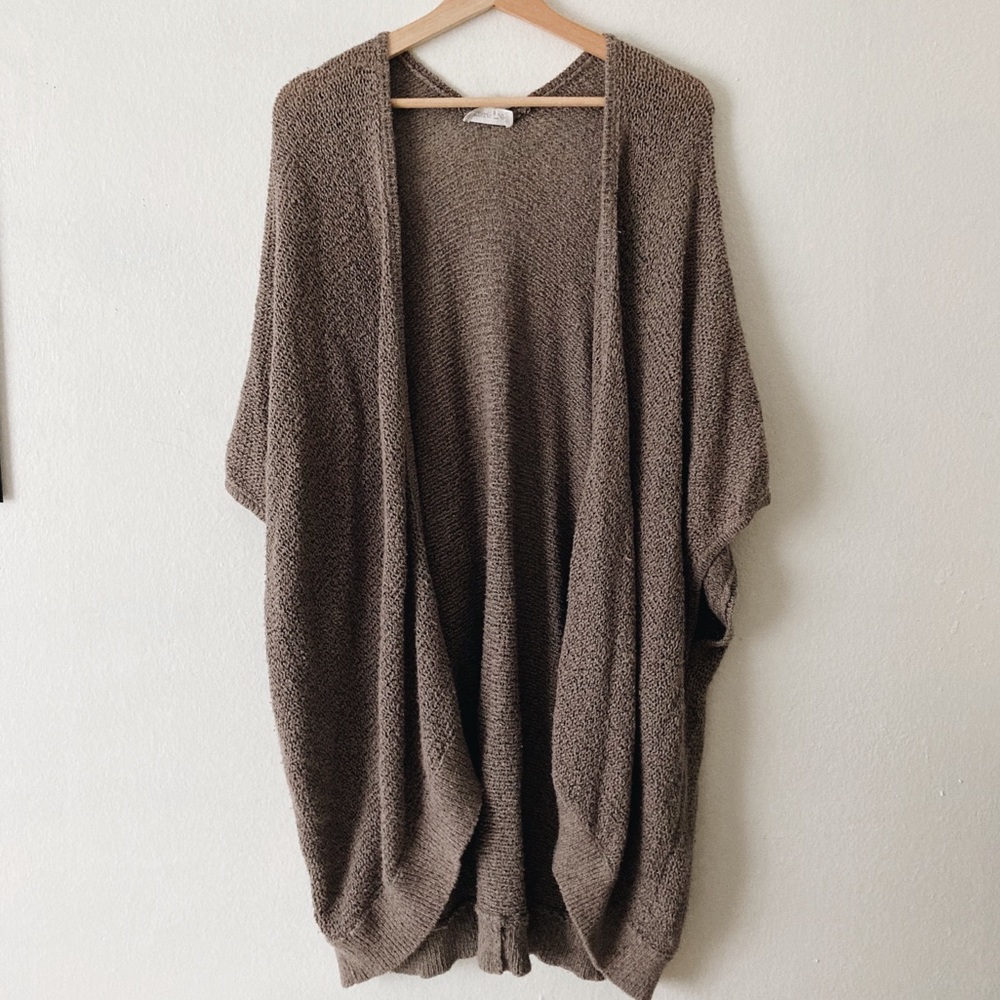 Aritizia Community Ionic cape sweater